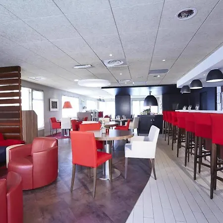 Restaurant Campanile Villennessurseine Poissy 2* Orgeval (Yvelines)