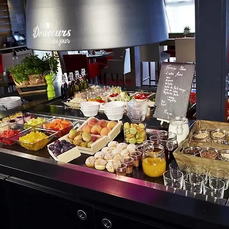 Hotel Restaurant Campanile Villennessurseine Poissy 2*